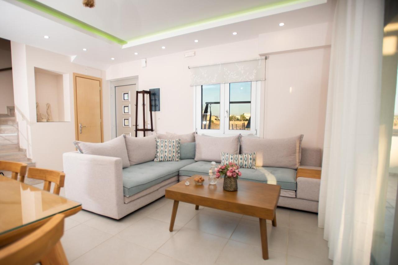 Melia Villa Кокинос Пиргос Екстериор снимка